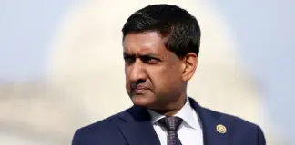 2028 Dem hopeful’s longtime ally exposed for deep ties to CCP officials: ‘Good friends’